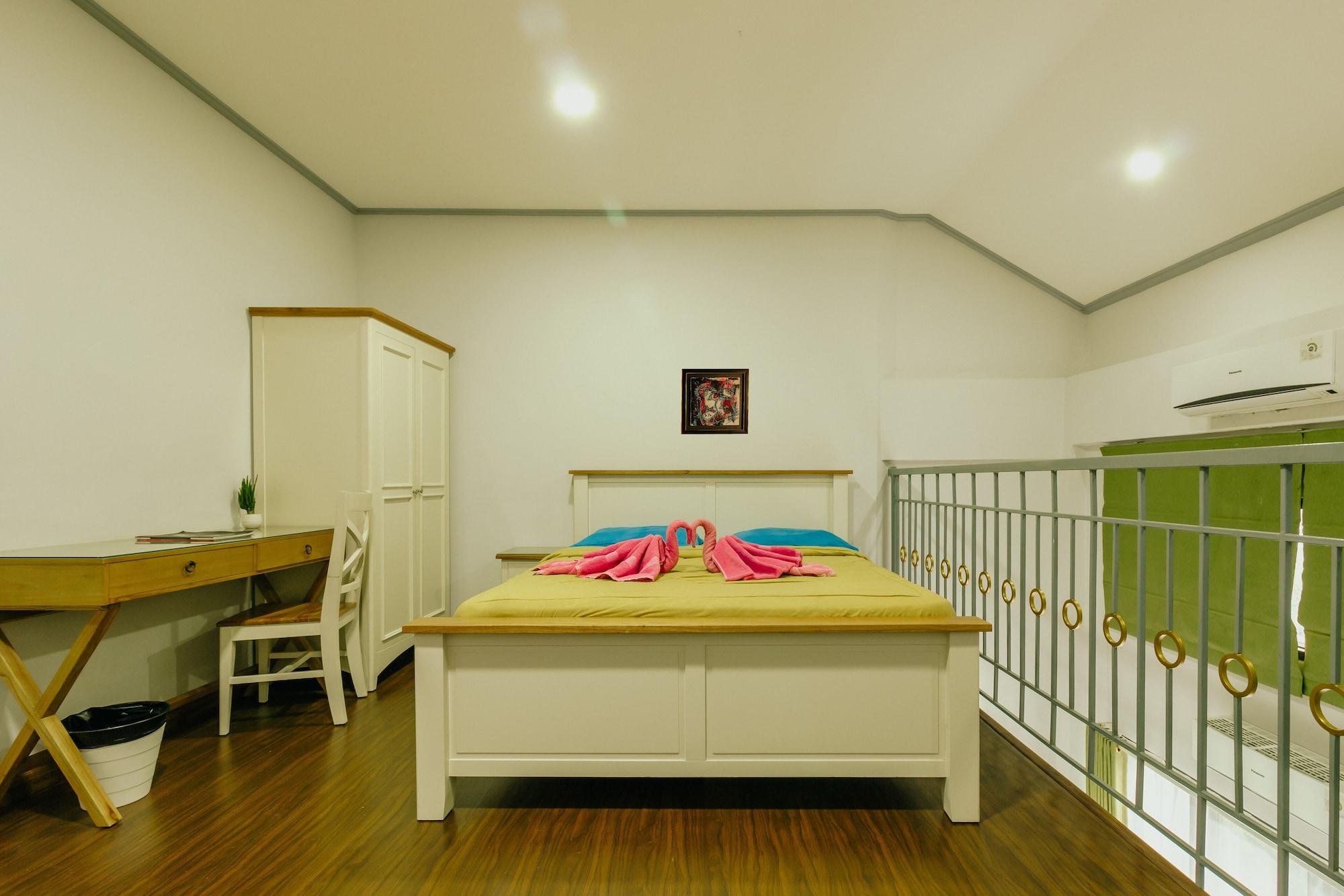Urbanest Inn House Tb Simatupang Pasar Minggu Esterno foto