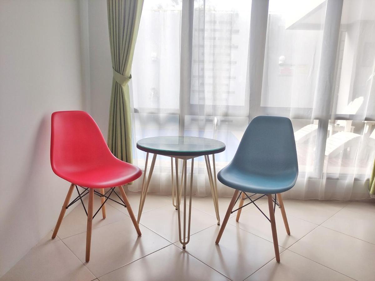 Urbanest Inn House Tb Simatupang Pasar Minggu Esterno foto