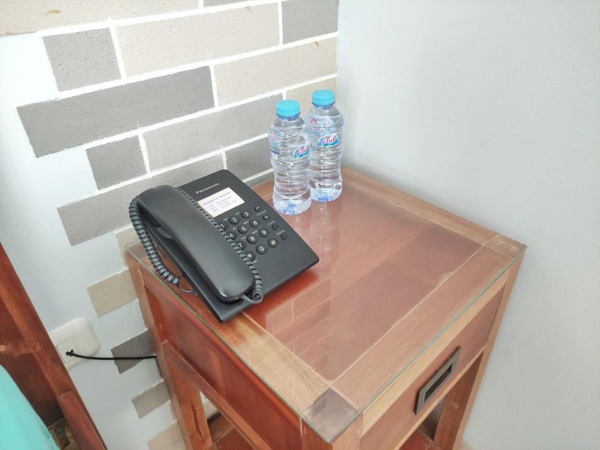 Urbanest Inn House Tb Simatupang Pasar Minggu Esterno foto