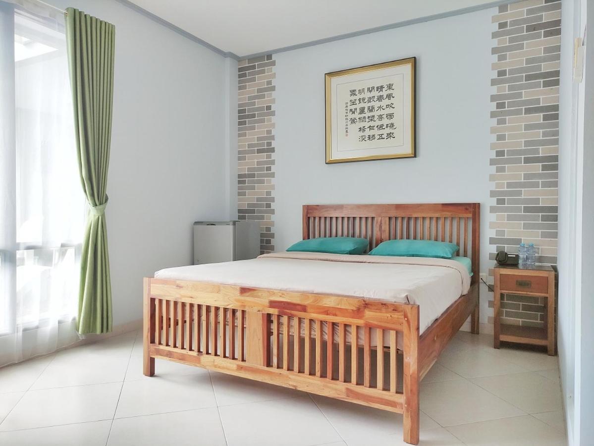Urbanest Inn House Tb Simatupang Pasar Minggu Esterno foto