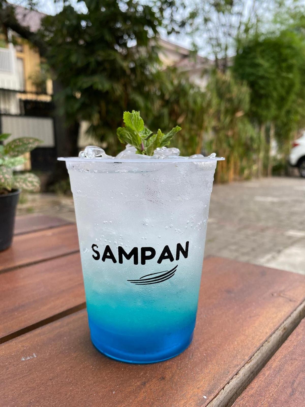 Urbanest Inn House Tb Simatupang Pasar Minggu Esterno foto