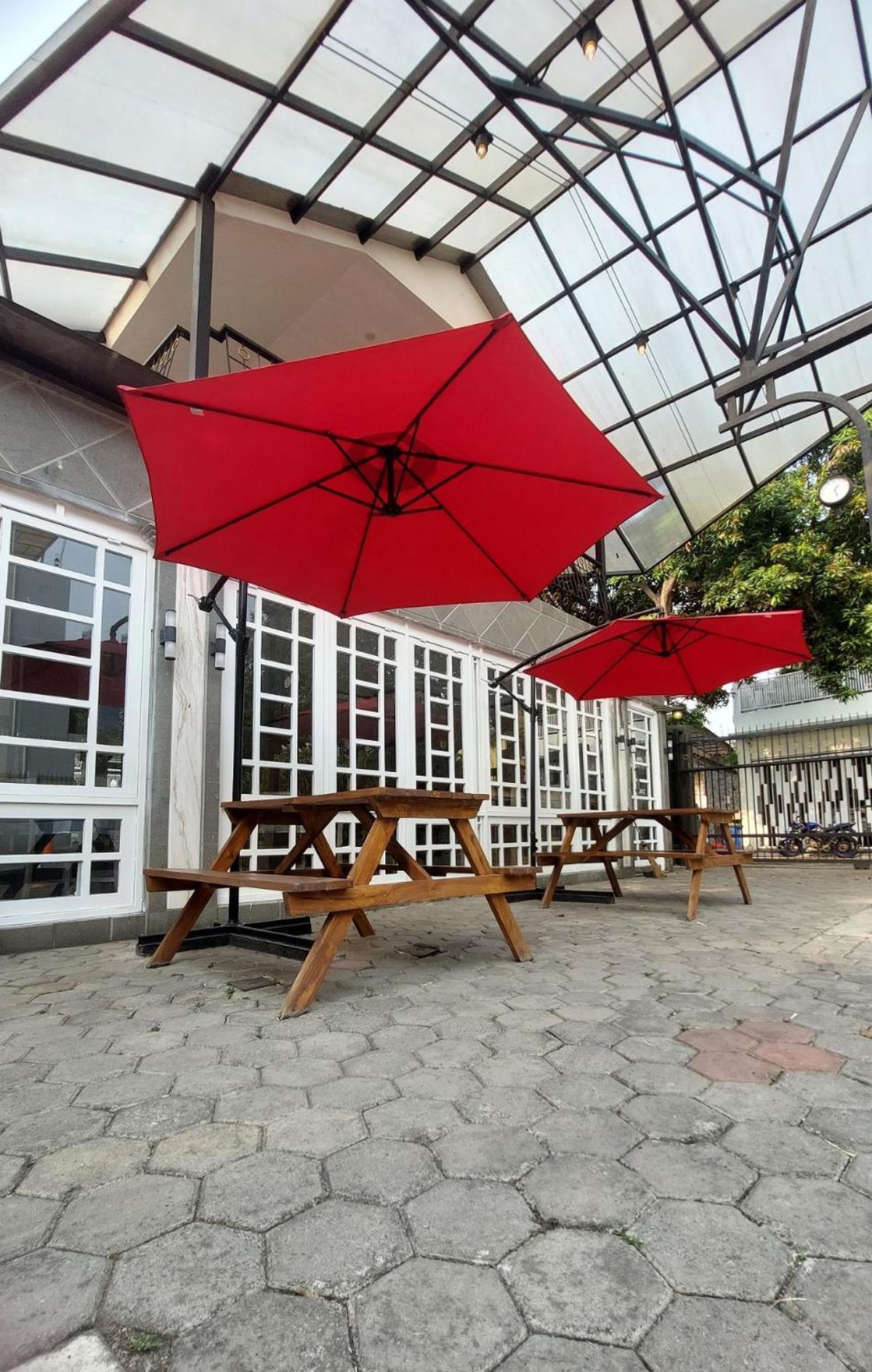 Urbanest Inn House Tb Simatupang Pasar Minggu Esterno foto